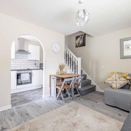 슬라우 Windsor Burnham Ascot Haven Sleeps 4 빌라 외부 사진