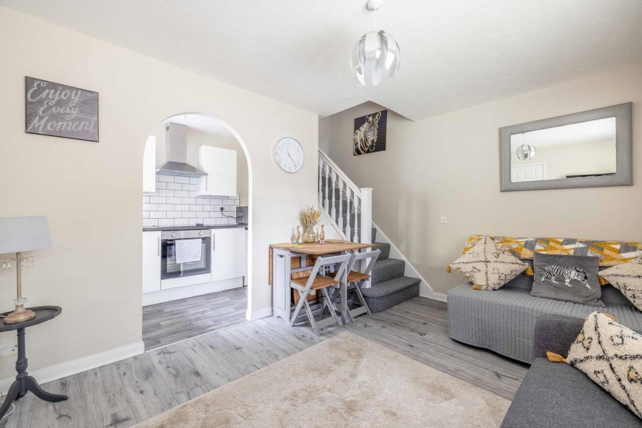 슬라우 Windsor Burnham Ascot Haven Sleeps 4 빌라 외부 사진